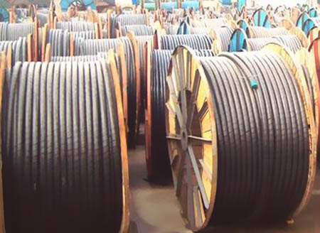 ���³�����Ҫ��