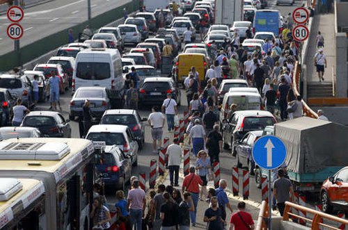 ���¼��� ��������������ֹ��Ⱦ���Ͼ��γ��н�  ?